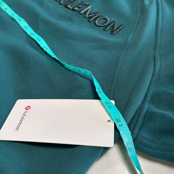 Lululemon Embroidered Sweatshirt M/L New Gift Ready - Picture 4 of 5